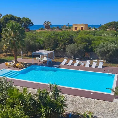 Villa Maraus By Posarellivillas